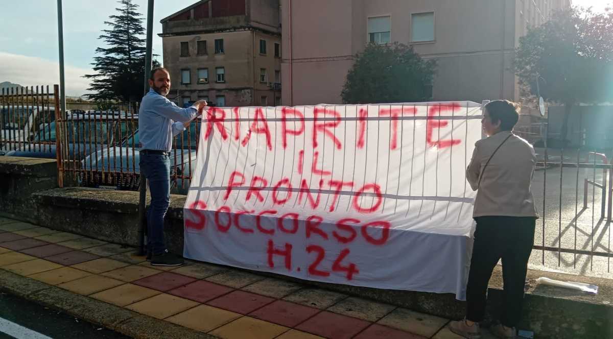 Striscione-isili