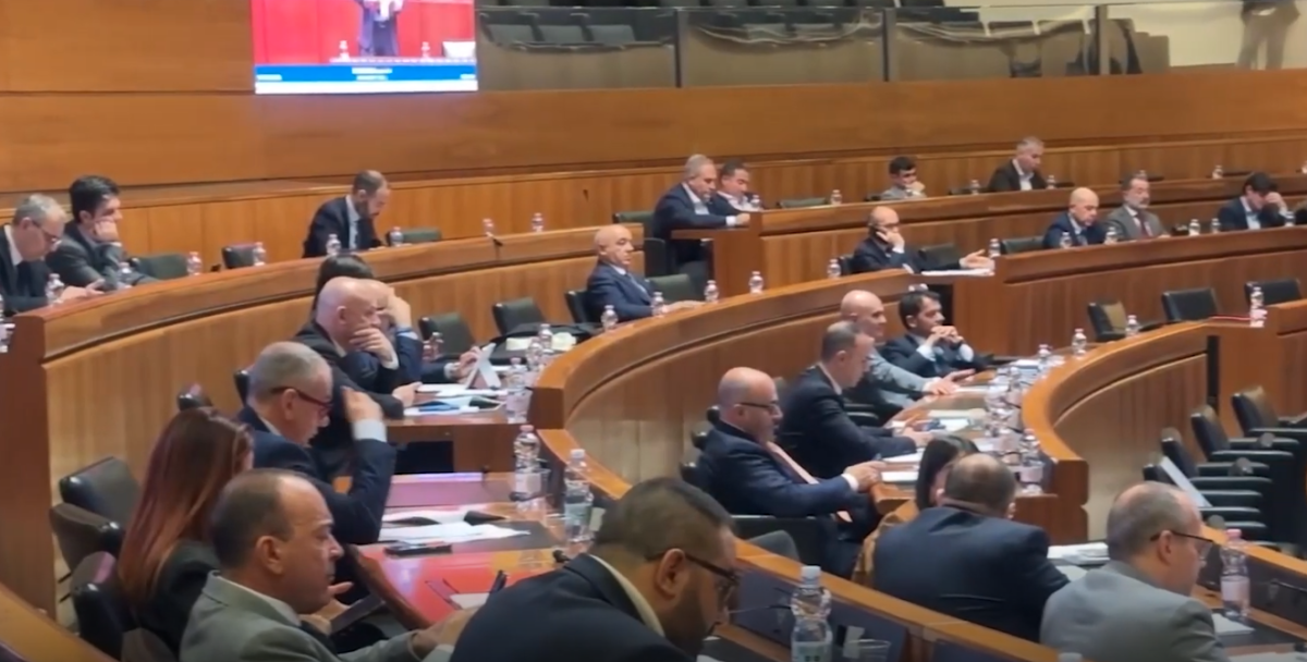 consiglio-regionale-riunito