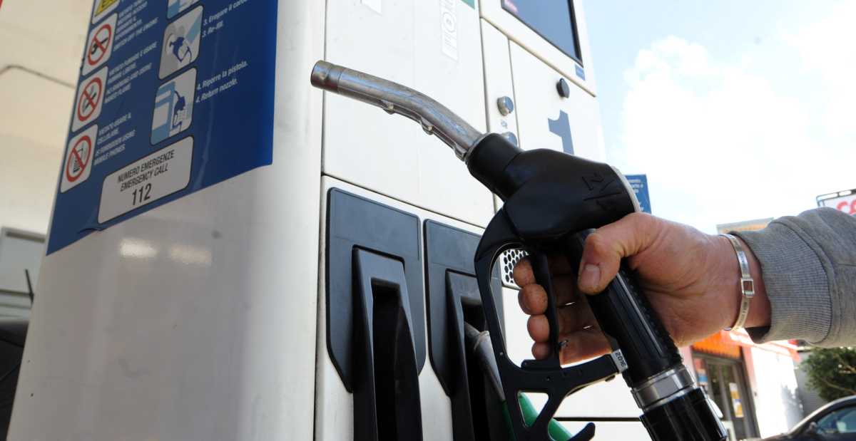 distributore-carburante