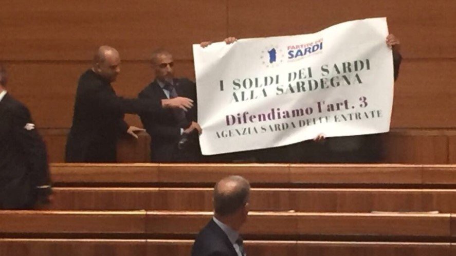 Pds Protesta Aula